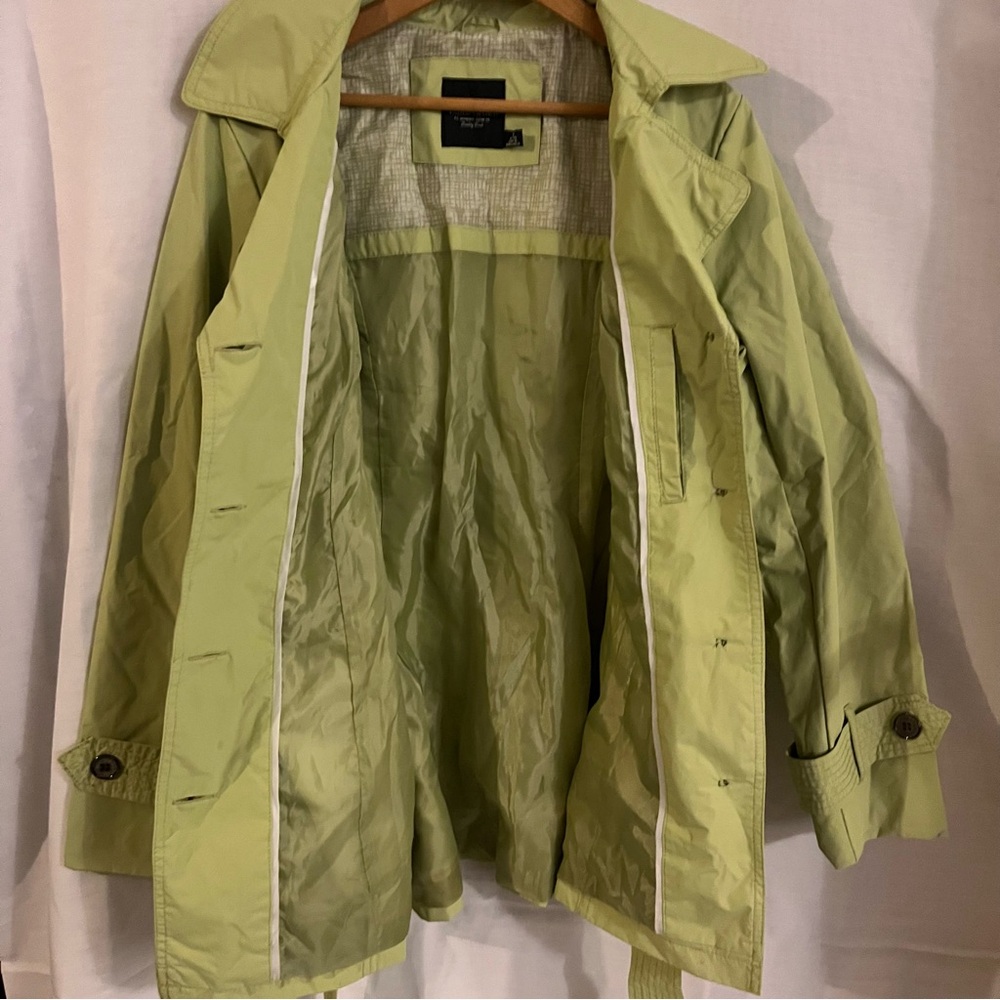 Faded Glory Pistachio/Green Trench Coat - Women’s Size M (8-10) - Picture 5 of 7